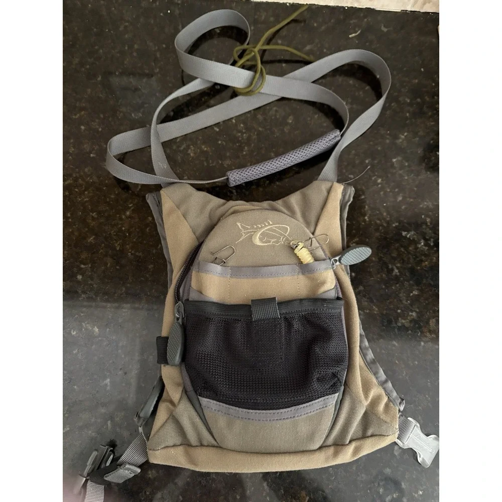 William Joseph Fishing Sling Bag Pack Strap Organizer Fly Tackle Equipment MINT